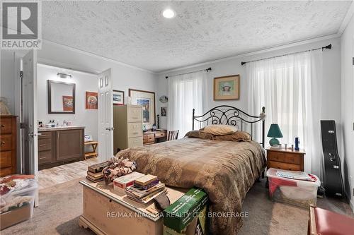 908 Netherby Road, Welland, ON - Indoor Photo Showing Bedroom