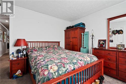 908 Netherby Road, Welland, ON - Indoor Photo Showing Bedroom