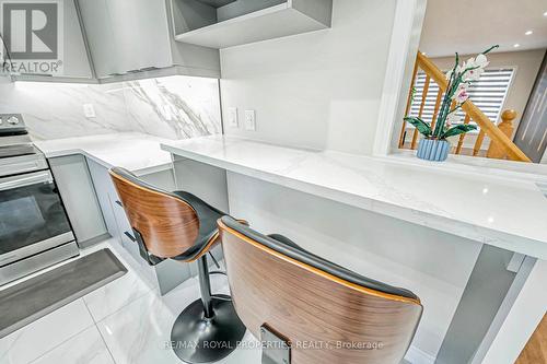 34 Hyacinth Crescent, Toronto, ON - Indoor Photo Showing Kitchen