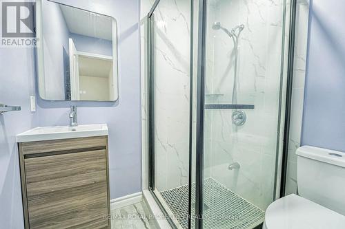 34 Hyacinth Crescent, Toronto, ON - Indoor Photo Showing Bathroom