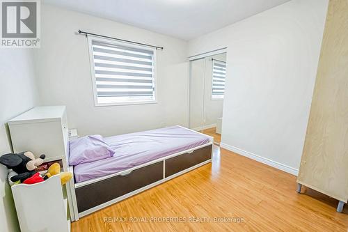 34 Hyacinth Crescent, Toronto, ON - Indoor Photo Showing Bedroom