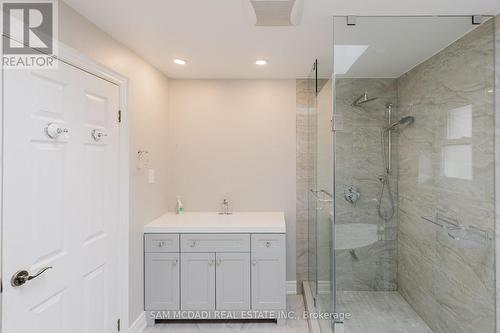 1198 Willowbrook Drive S, Oakville, ON - Indoor Photo Showing Bathroom