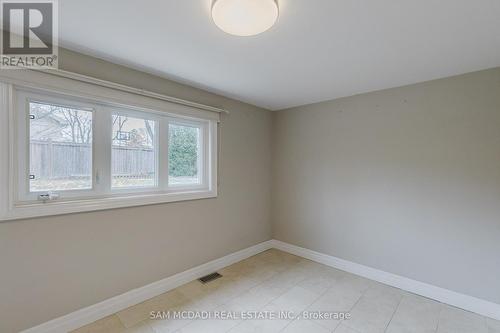 1198 Willowbrook Drive S, Oakville, ON - Indoor Photo Showing Other Room