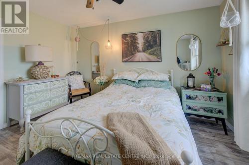 81 Dyer Court, Cambridge, ON - Indoor Photo Showing Bedroom