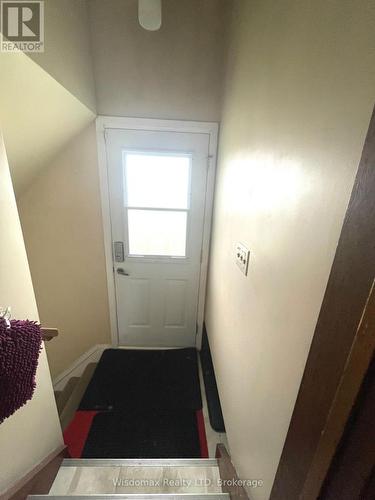 1 Donlon Circle, St. Catharines (461 - Glendale/Glenridge), ON - Indoor Photo Showing Other Room