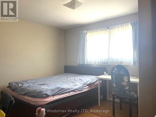 1 Donlon Circle, St. Catharines (461 - Glendale/Glenridge), ON - Indoor Photo Showing Bedroom