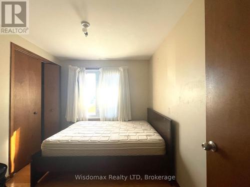 1 Donlon Circle, St. Catharines (461 - Glendale/Glenridge), ON - Indoor Photo Showing Bedroom