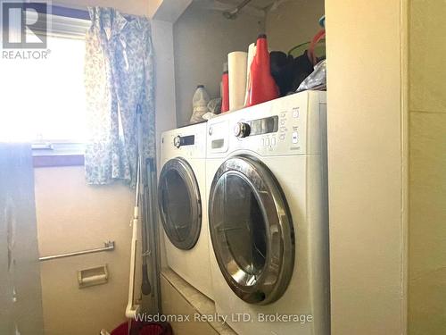 1 Donlon Circle, St. Catharines (461 - Glendale/Glenridge), ON - Indoor Photo Showing Laundry Room