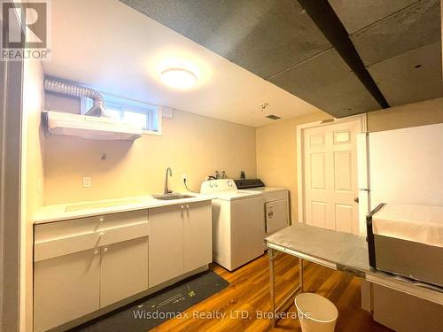 1 Donlon Circle, St. Catharines (461 - Glendale/Glenridge), ON - Indoor Photo Showing Laundry Room