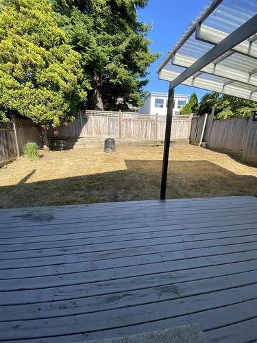 Upper Level Fl-832 Habgood Street, Surrey, BC - Outdoor