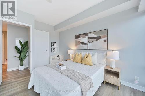 5004 - 15 Grenville Street, Toronto, ON - Indoor Photo Showing Bedroom