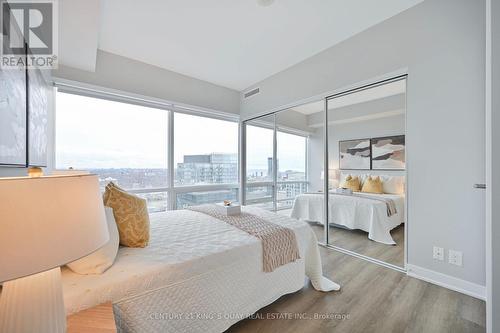 5004 - 15 Grenville Street, Toronto, ON - Indoor Photo Showing Bedroom