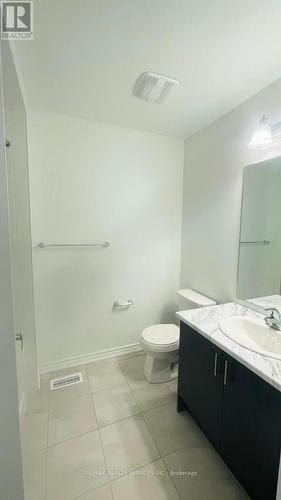 346 Okanagan Path, Oshawa, ON - Indoor Photo Showing Bathroom