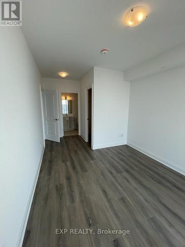 1506 - 20 Gatineau Drive, Vaughan, ON - Indoor Photo Showing Other Room