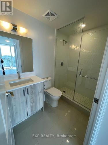 1506 - 20 Gatineau Drive, Vaughan, ON - Indoor Photo Showing Bathroom