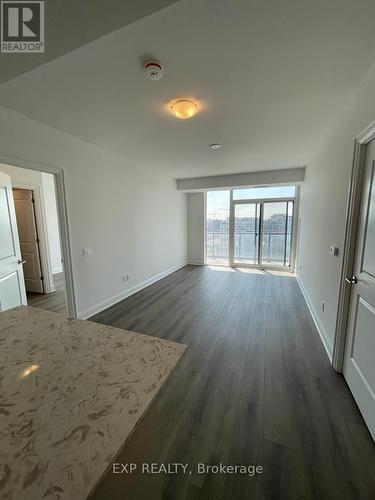 1506 - 20 Gatineau Drive, Vaughan, ON - Indoor Photo Showing Other Room