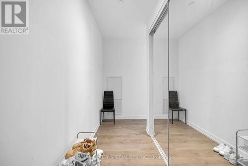 5512 - 950 Portage Parkway, Vaughan, ON - Indoor Photo Showing Other Room