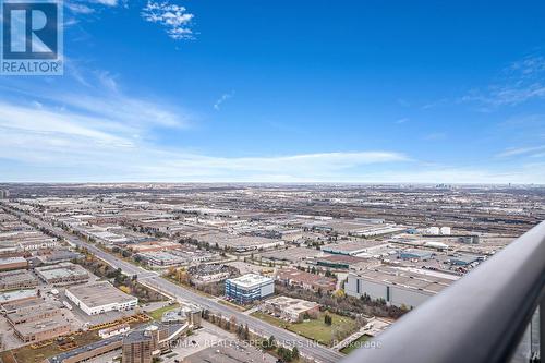 5512 - 950 Portage Parkway, Vaughan, ON - Outdoor With View