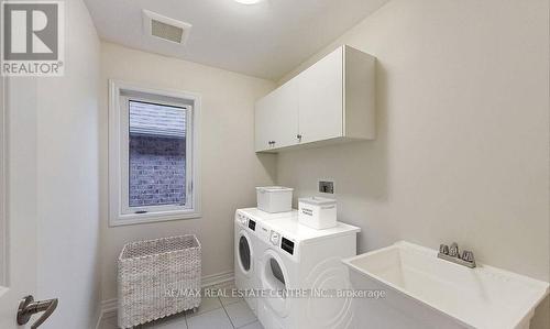 2184 Lozenby Street, Innisfil, ON - Indoor Photo Showing Laundry Room