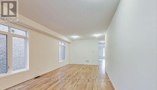 2184 Lozenby Street, Innisfil, ON - Indoor Photo Showing Other Room