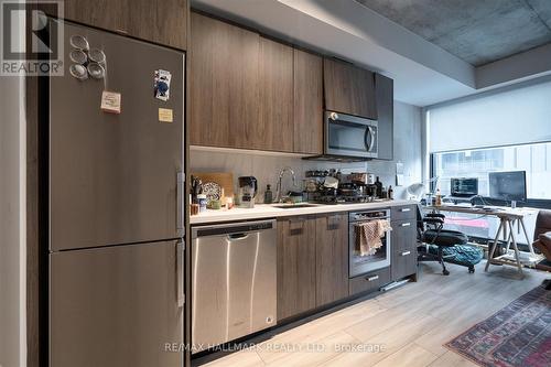 204 - 458 Richmond Street W, Toronto, ON - Indoor Photo Showing Kitchen