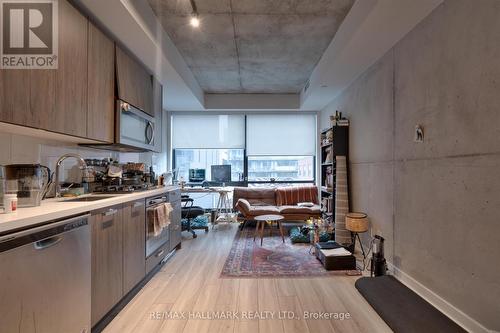 204 - 458 Richmond Street W, Toronto, ON - Indoor Photo Showing Kitchen