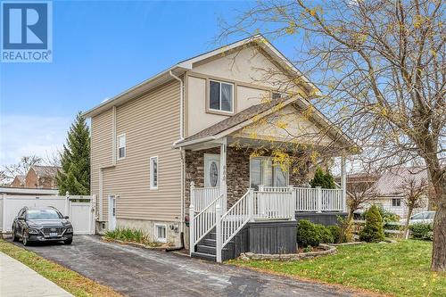 886 Talfourd Street, Sarnia, ON - Outdoor