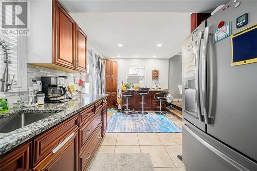 886 Talfourd Street, Sarnia, ON - Indoor Photo Showing Kitchen