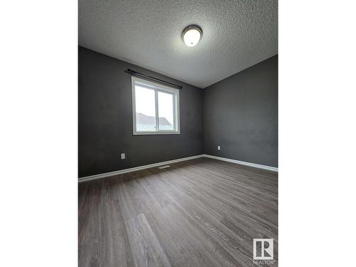 211 84 St Sw, Edmonton, AB - Indoor Photo Showing Other Room