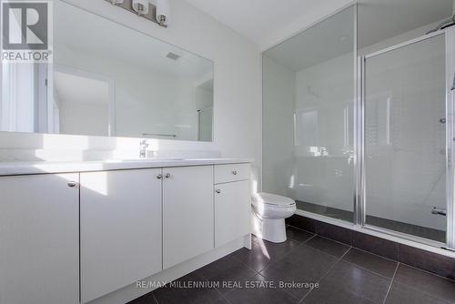 1088 Thompson Drive N, Oshawa, ON - Indoor Photo Showing Bathroom