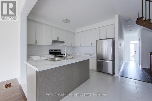 1088 Thompson Drive N, Oshawa, ON - Indoor Photo Showing Kitchen With Stainless Steel Kitchen