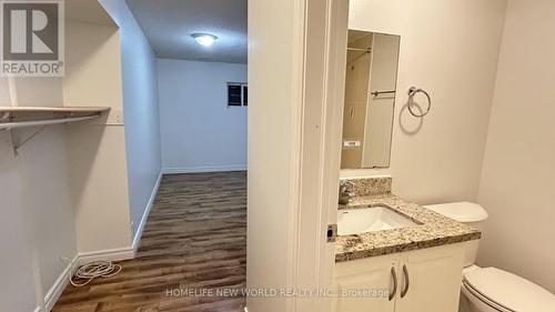 6 Shallowford Court, Toronto, ON - Indoor Photo Showing Bathroom