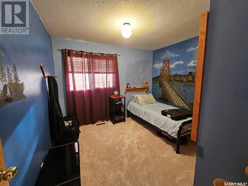 616 2Nd Avenue W, Meadow Lake, SK - Indoor Photo Showing Bedroom