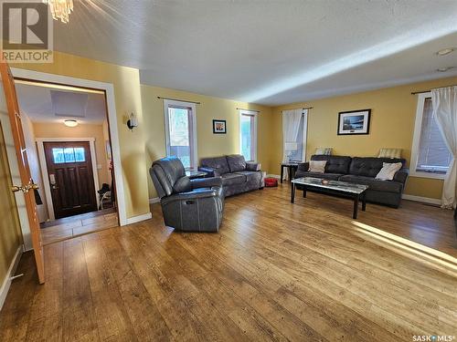 616 2Nd Avenue W, Meadow Lake, SK - Indoor Photo Showing Living Room