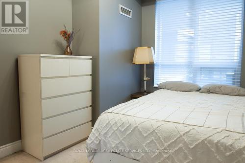 219 - 25 Earlington Avenue, Toronto, ON - Indoor Photo Showing Bedroom