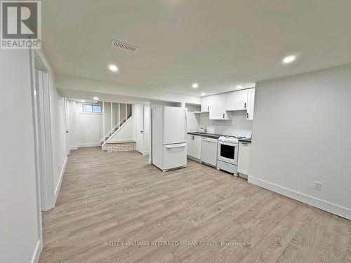 27 Crendon Drive, Toronto, ON - Indoor Photo Showing Kitchen