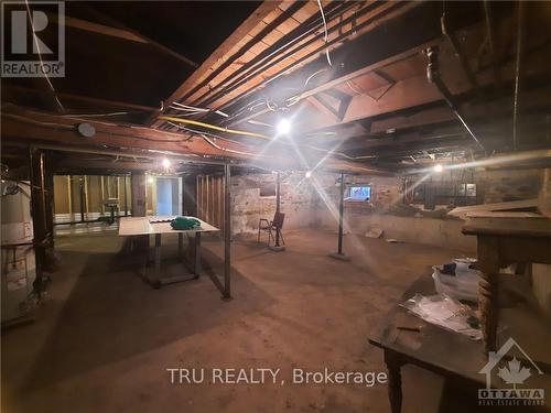 33 Lakeshore Drive, South Dundas, ON - Indoor Photo Showing Basement