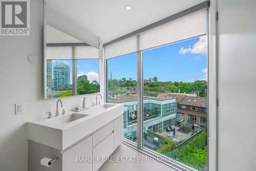 504 - 346 Davenport Road, Toronto, ON - Indoor