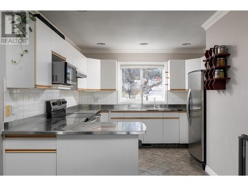 Main level - 2745 Northview Place, Lake Country, BC - Indoor Photo Showing Kitchen