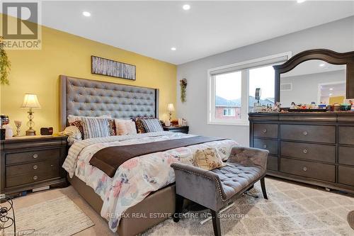 206 Amand Drive, Kitchener, ON - Indoor Photo Showing Bedroom