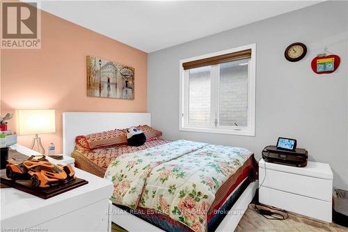 206 Amand Drive, Kitchener, ON - Indoor Photo Showing Bedroom