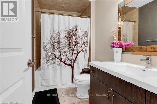 206 Amand Drive, Kitchener, ON - Indoor Photo Showing Bathroom