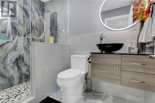 206 Amand Drive, Kitchener, ON - Indoor Photo Showing Bathroom