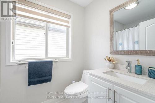 10 Hackberry Gate, Brampton, ON - Indoor Photo Showing Bathroom