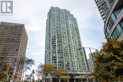 1404 - 10 Yonge Street, Toronto, ON - Outdoor With Facade