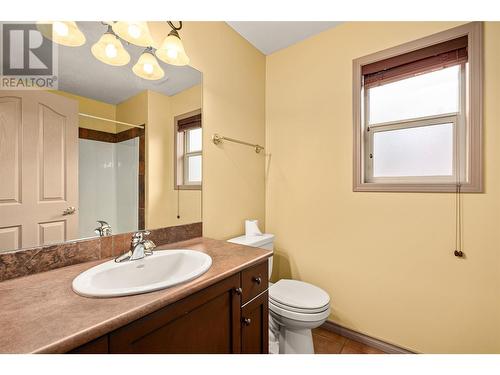 3512 Ridge Boulevard Unit# 3, West Kelowna, BC - Indoor Photo Showing Bathroom