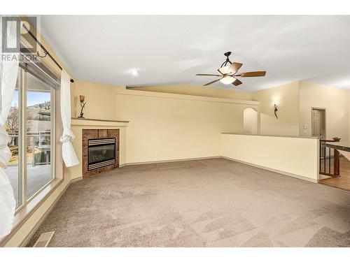 3512 Ridge Boulevard Unit# 3, West Kelowna, BC - Indoor With Fireplace