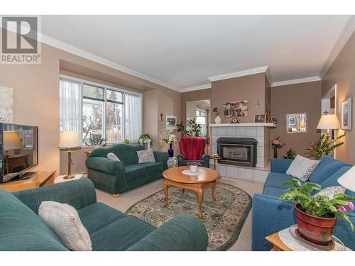 3983 Broadway Avenue, Smithers, BC - Indoor Photo Showing Living Room With Fireplace