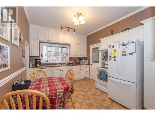 3983 Broadway Avenue, Smithers, BC - Indoor Photo Showing Other Room