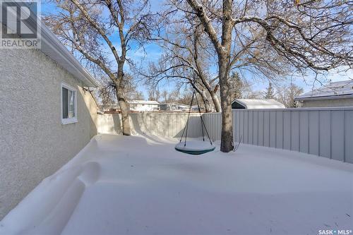 18 Young Crescent, Regina, SK - Outdoor